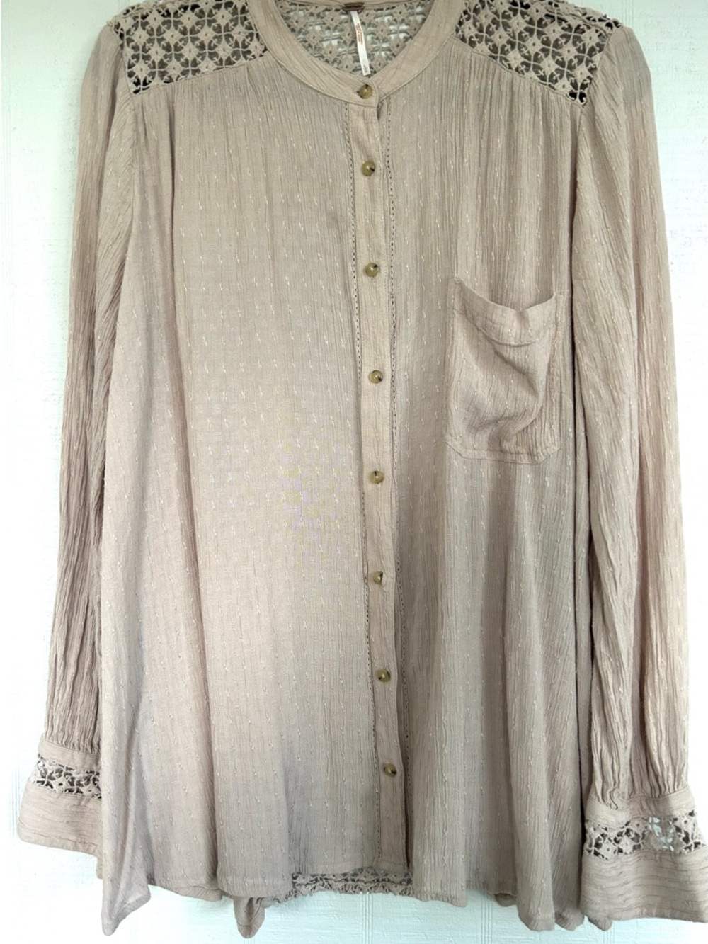 Free People Beige Crochet-Back Button Up Shirt Women’s Size Large Oversized